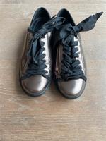 Prada Schuhe Nordrhein-Westfalen - Krefeld Vorschau