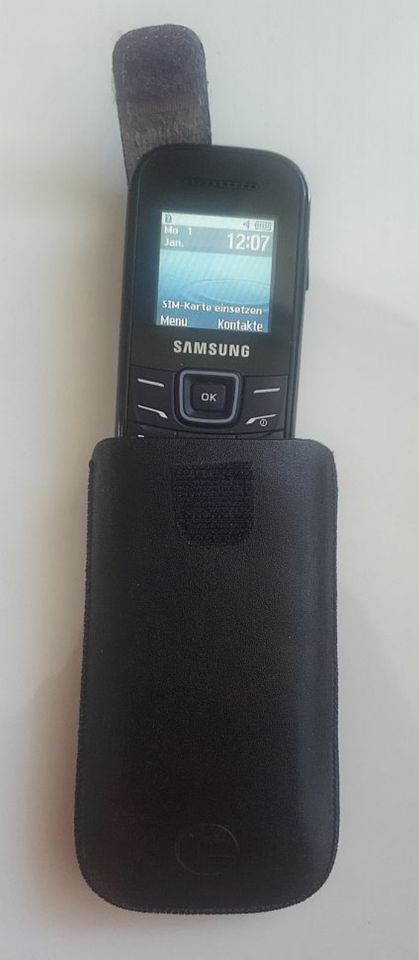 Samsung Handy GTE 1200 MIT LEDER-ETUI in Köln