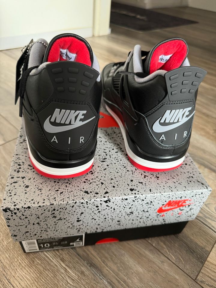 Nike Air Jordan IV 4 Retro Bred Reimagined US10 EU44 Neu in Potsdam