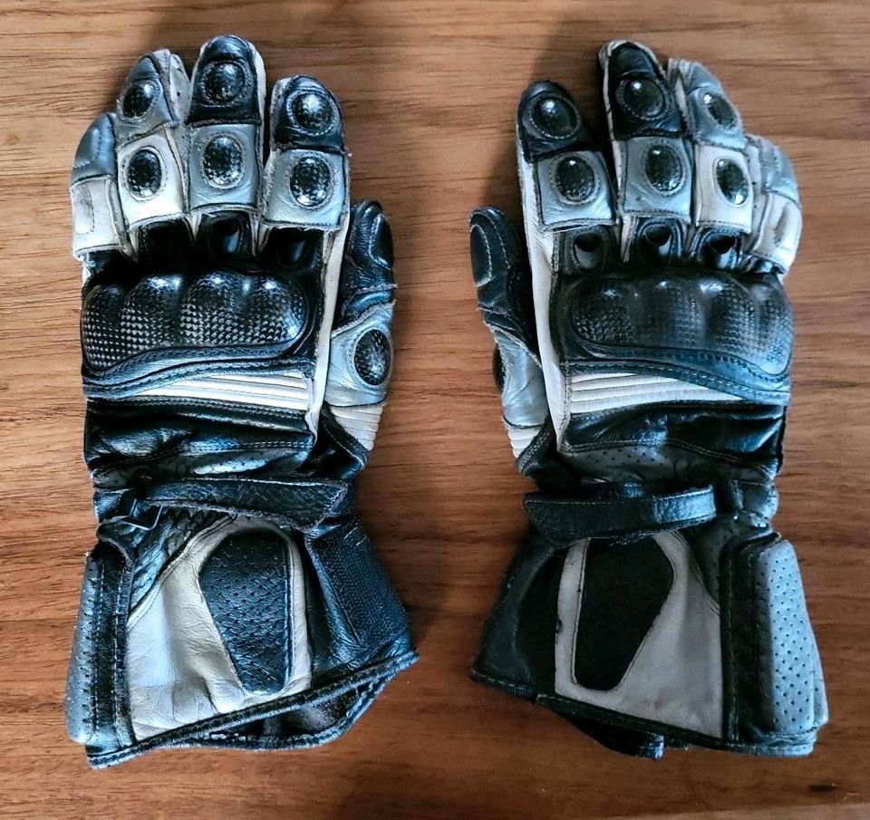 Motorradhandschuhe FLM Größe M bzw. 8 in Hasselroth