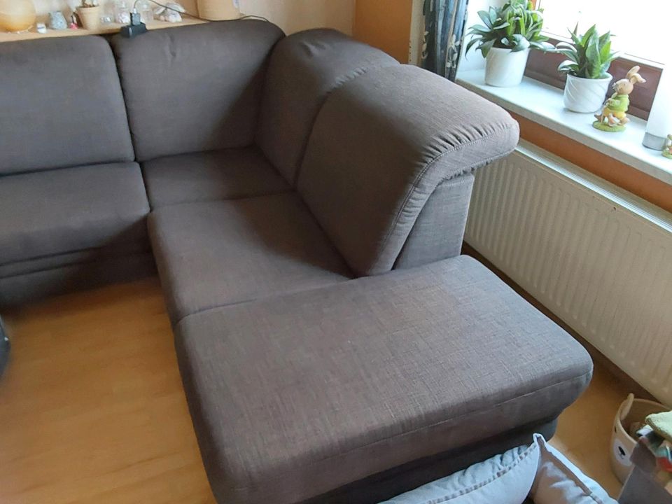 Sofa Wohnlandschaft Kopfteile verstellbar mit Schlaffunktion in Großsolt