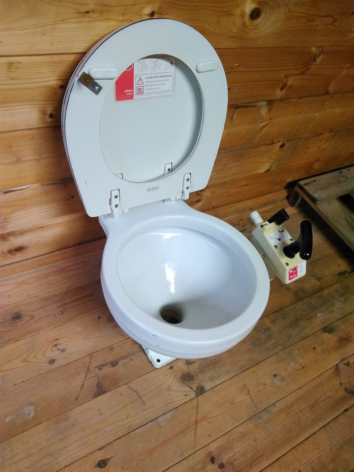 Bordtoilette Jabsco WC in Hoisdorf 