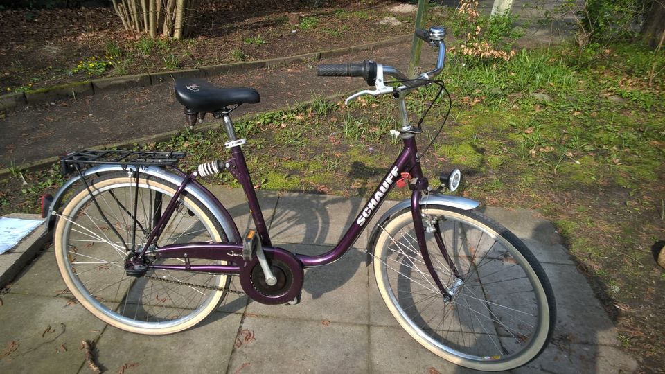 Fahrrad-Damenrad-Schauff (Angebot für Bedürftige) Nutzmüll e.V. in Hamburg