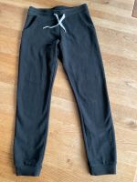 H&M Mädchen Jogginghose Hose Sweathose Gr. 140 schwarz Baden-Württemberg - Bergatreute Vorschau