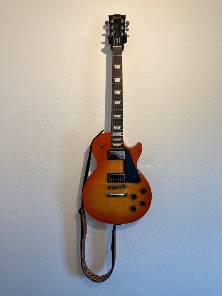 Gibson Les Paul Studio E-Gitarre in Berching