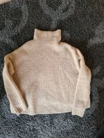 H&M Strickpullover oversized mit Turtleneck Gr. S beige Hessen - Linden Vorschau