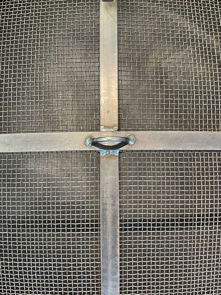 Feuerschale mit Funkenschutz Stahlgrau 80cm Stahl unbehandelt in Taufkirchen Vils