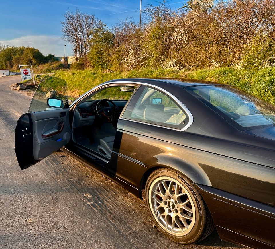 BMW E46 325i: Nur 109k km/ TÜV & Service NEU/ 8 Bereifungen 325Ci in Frankfurt am Main