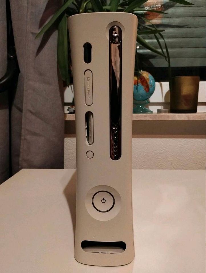 XBox 360 inklusive Festplatte in Gehrden