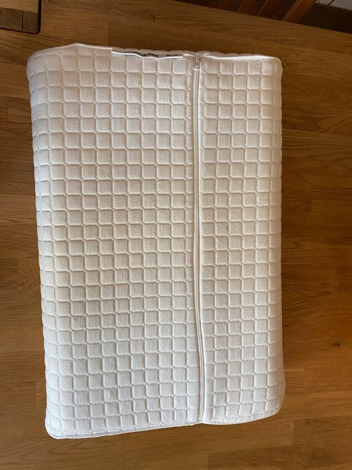 Nackenkissen 50x33 -NEU in Meißner