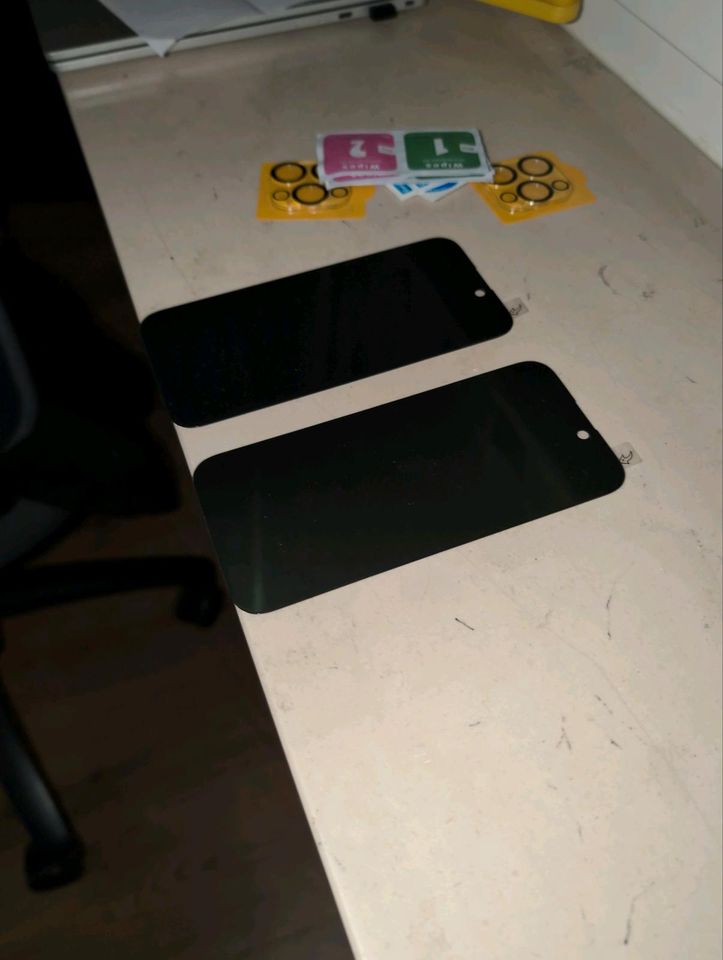 iPhone 15 Pro, 2x  Anti Spy Panzerglas+ 2x Kameraschutz in Heek