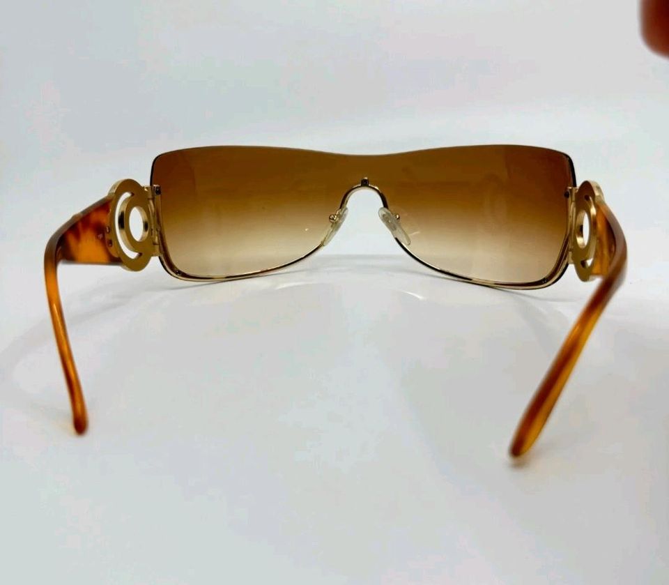 Salvatore Ferragamo Damen Havanna Sonnenbrille gold Vintage in München