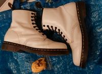 Dr. Martens EU 41  Damen weiss 1460 Combat Boots Nordrhein-Westfalen - Kamp-Lintfort Vorschau