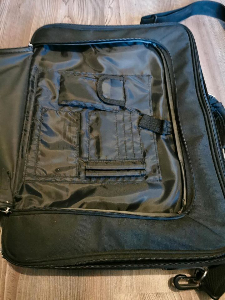 Laptop Tasche groß in Wachtberg