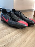 Fußball Schuhe Nike grau Rot/Rosa Sachsen - Gornau Vorschau