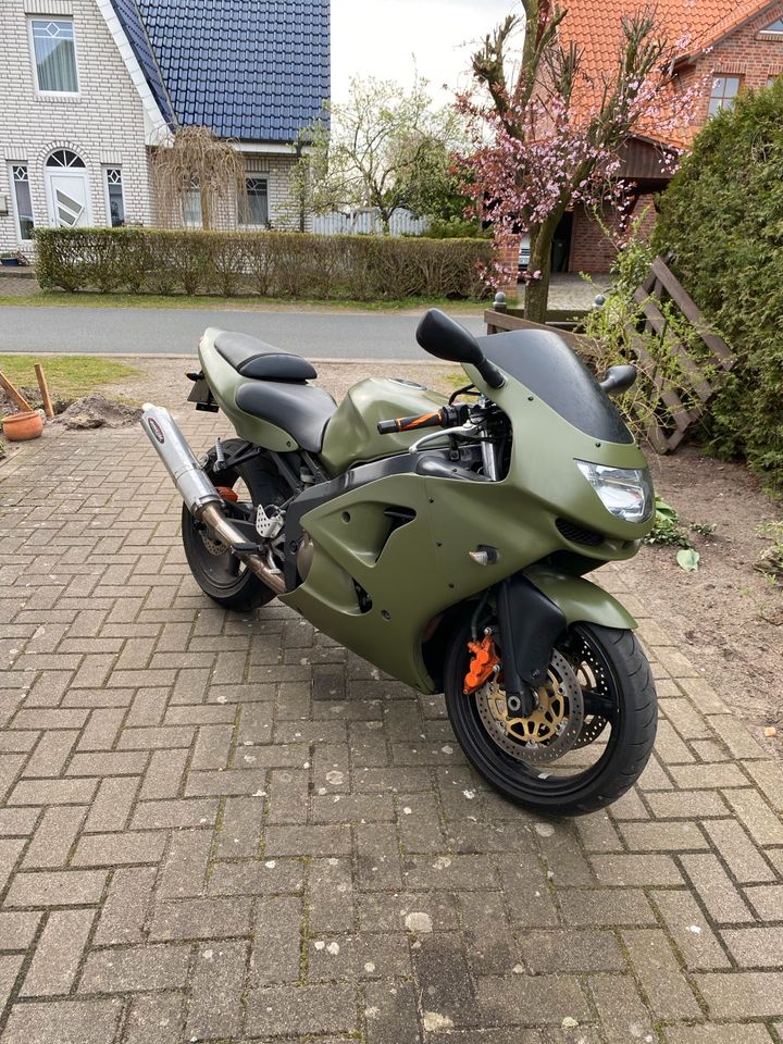 Kawasaki ZX-6R in Langwedel