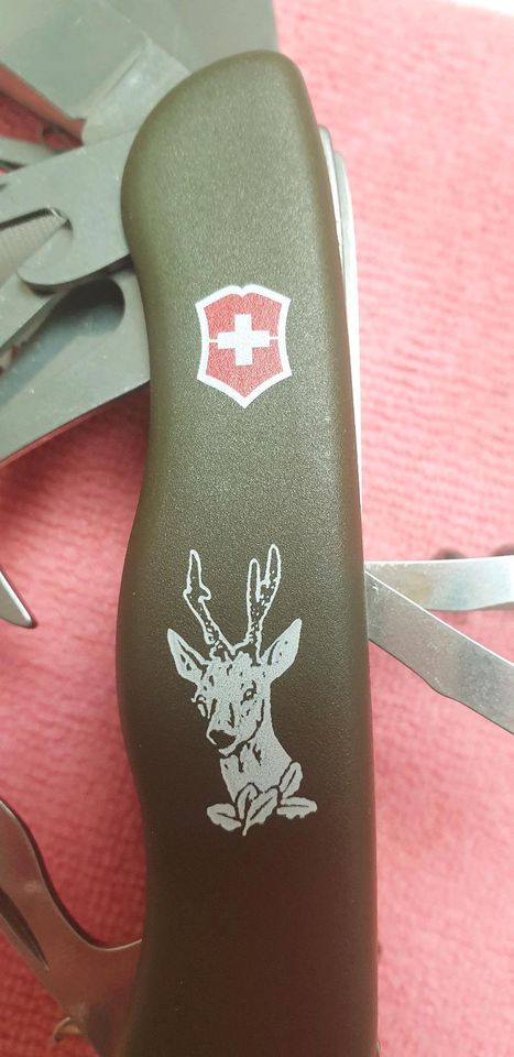 Schweizer Taschenmesser Victorinox WorkChamp XL Slide REH REHBOCK in Dunningen