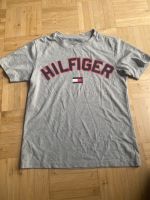 T-Shirt Tommy Hilfiger Gr. 134-140 Nordrhein-Westfalen - Schwelm Vorschau