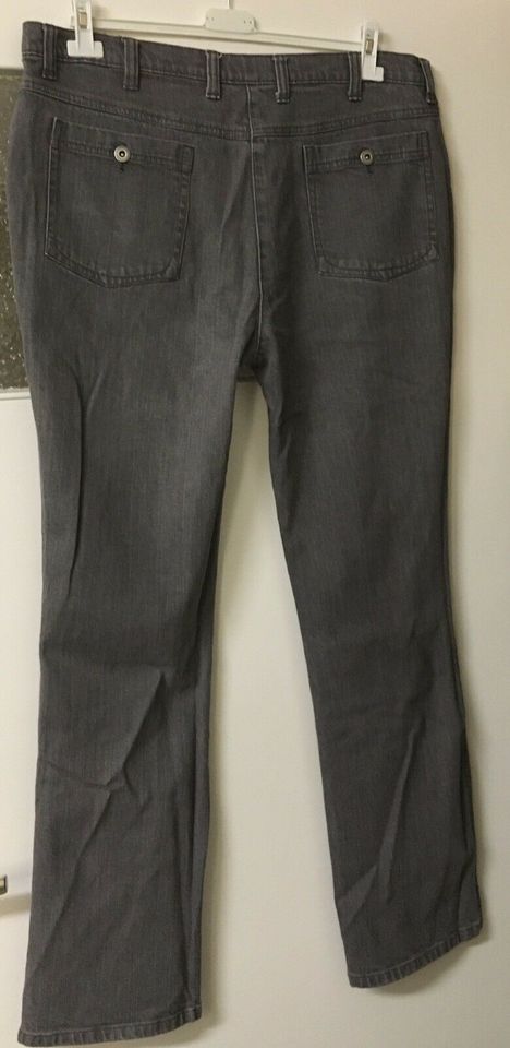 Schöne graue Jeans in Gr. 48 von Eagle in Wentorf
