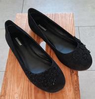 ### NEU 38 Ballerinas schwarz Blumen 23 cm ### Kreis Ostholstein - Eutin Vorschau