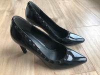 Wie neu: Lackpumps von Marco Tozzi, Größe 39, schwarz, High Heels Niedersachsen - Löningen Vorschau
