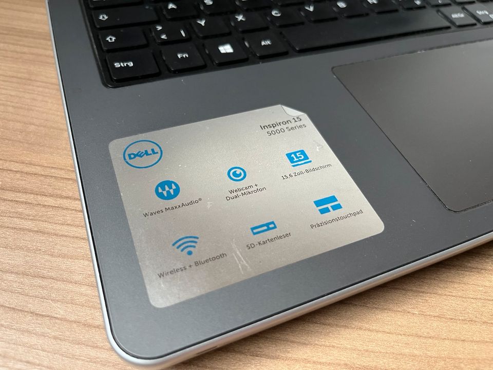 Laptop Dell Inspiron 15,6 Zoll i5-6200U 8 GB RAM 250 GB SSD in Kassel
