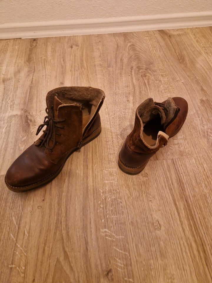 Braune Schuhe, wie neu in Freiburg im Breisgau