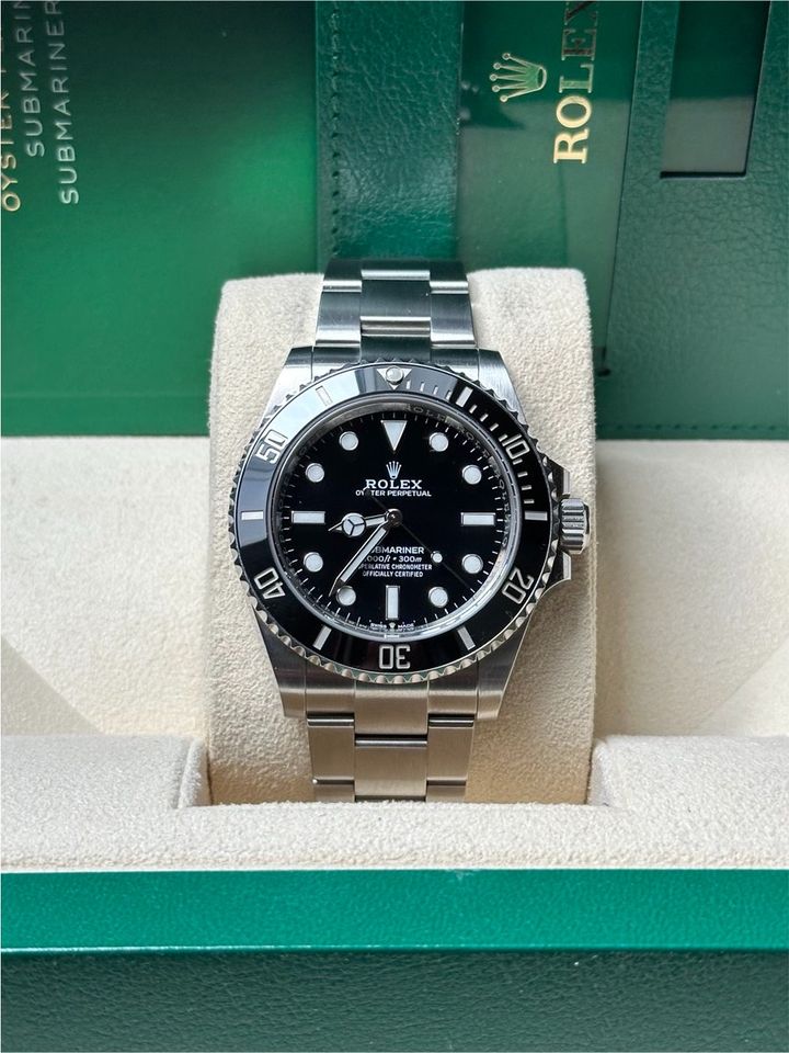 Rolex Submariner 41MM NoDate 124060 Full Set 2020‼️ in Neunkirchen Siegerland