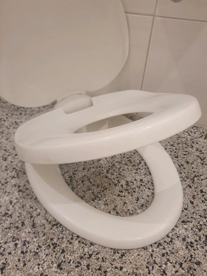 Toilettensitz kindersitz klobrille kinderklo toilettenbrille in Gerolzhofen