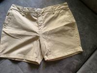 damen shorts von c&a in beige gr.44 Sachsen - Hartmannsdorf Vorschau