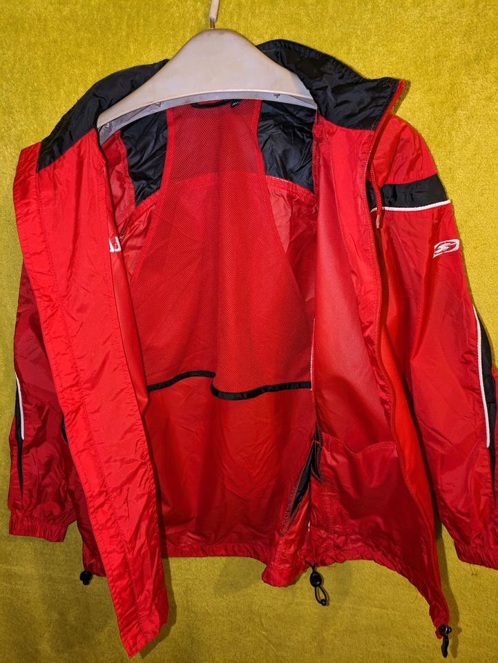 Saller Trainingsjacke/ Windjacke Größe 164 in Sondershausen