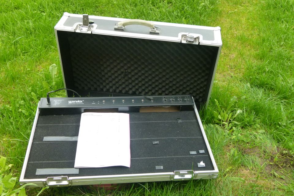 stabiles Flightcase für "Bodentreter" mit Stromversorgung in Salzgitter