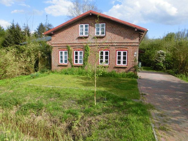 Romantisches Landhaus am Stadtrand von Brunsbüttel in Brunsbuettel