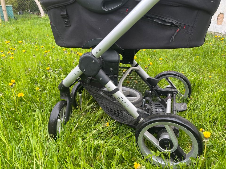 Kinderwagen in Löbau