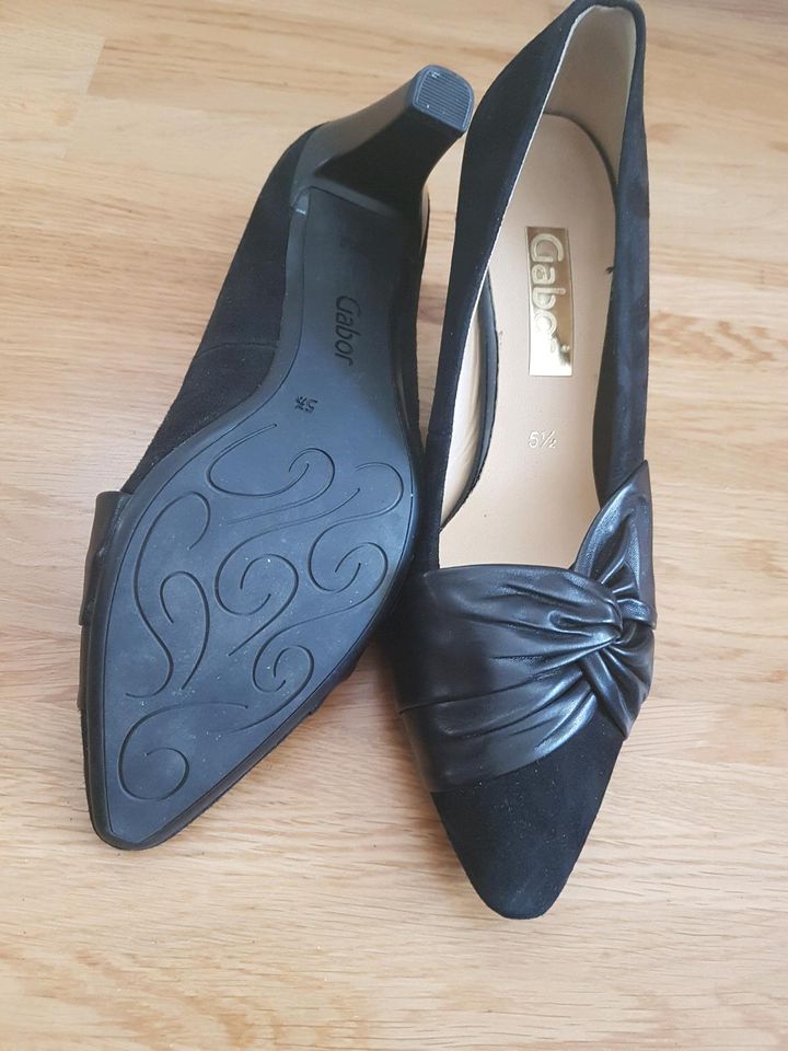 Schwarze Pumps Gr 38,5 Leder Gabor in München