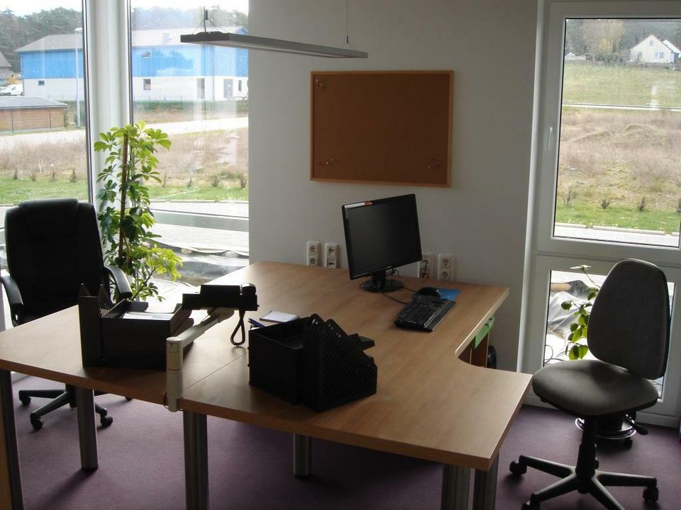 Büro-Praxis-Gewerbe im modernen Bürohaus in Loddin
