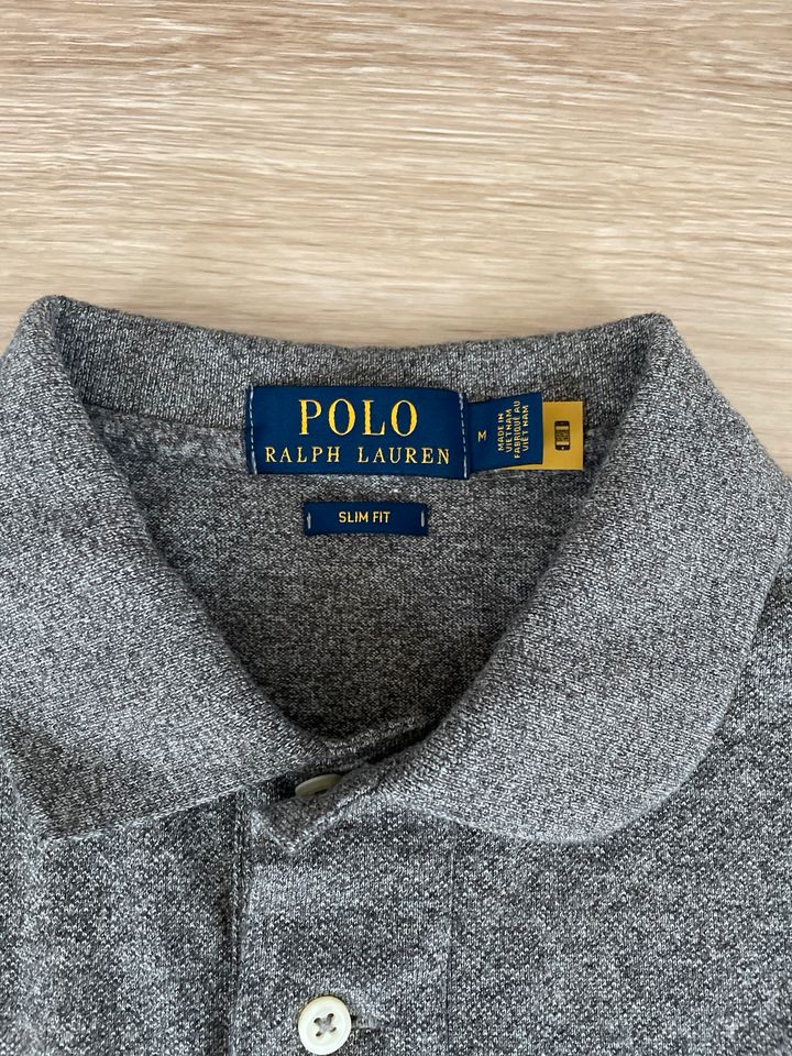 Ralph Lauren Poloshirt, ungetragen in Größe M in Urbach