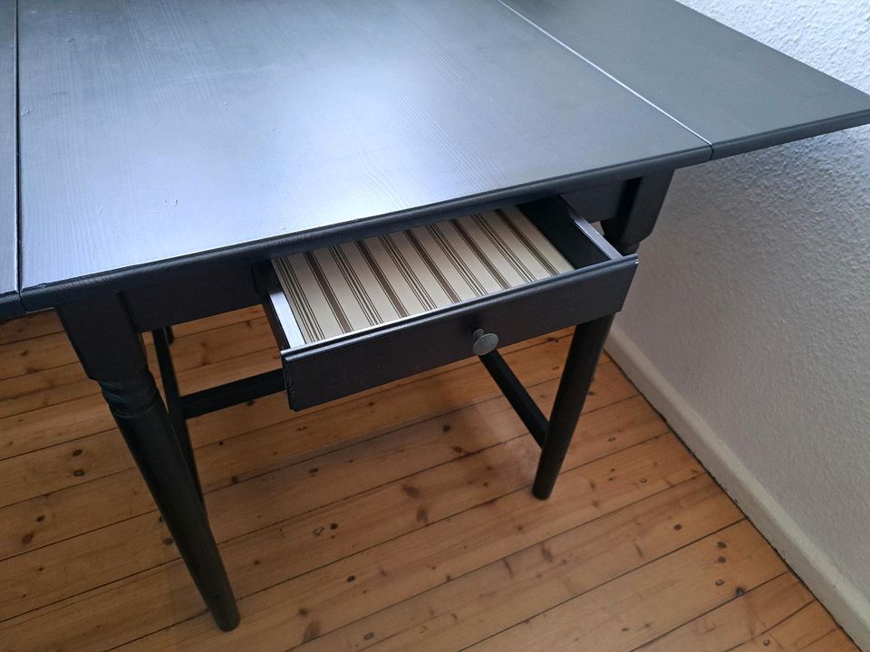 IKEA Ingatorp Schreibtisch in Berlin