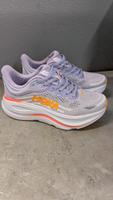 Hoka Bondi 9 Größe 41 1/3 Nordrhein-Westfalen - Bad Berleburg Vorschau