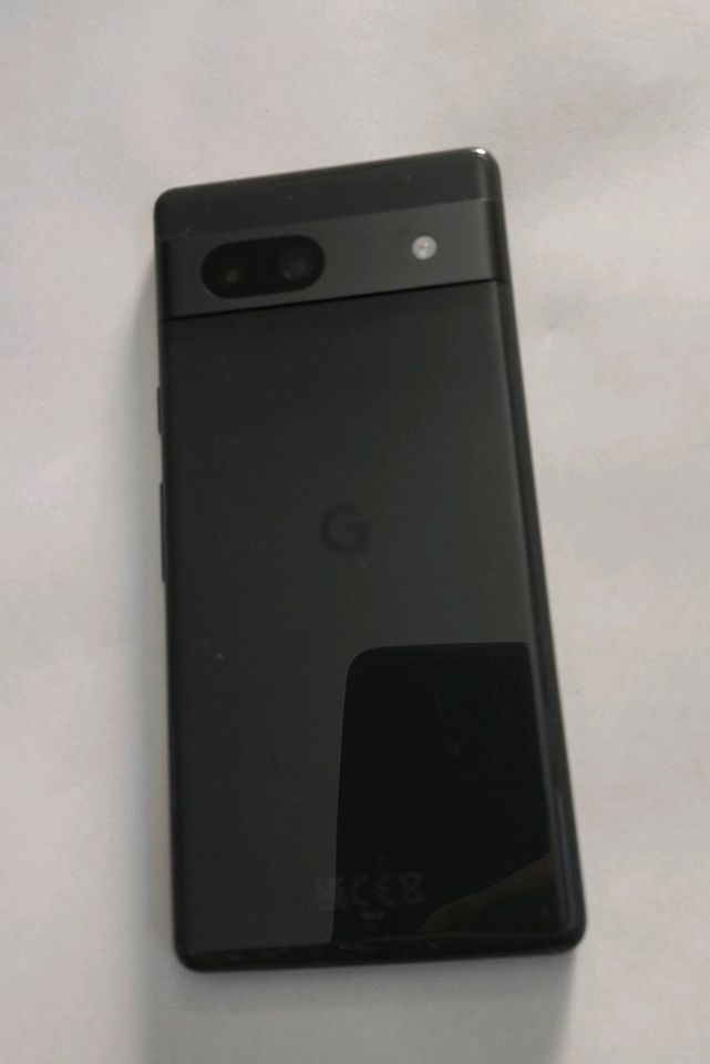 Google Pixel 7a 5G Smartphone 128GB Charcoal in Hamburg