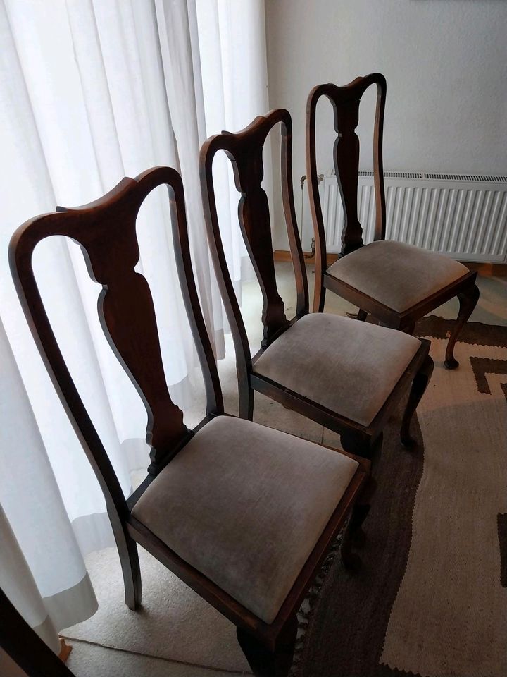 4 Antike Stühle an Selbstabholer in Stade
