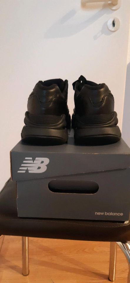 New Balance 5740 57/40 574 Sneaker black schwarz NEU mit Box 40 in Biberach an der Riß