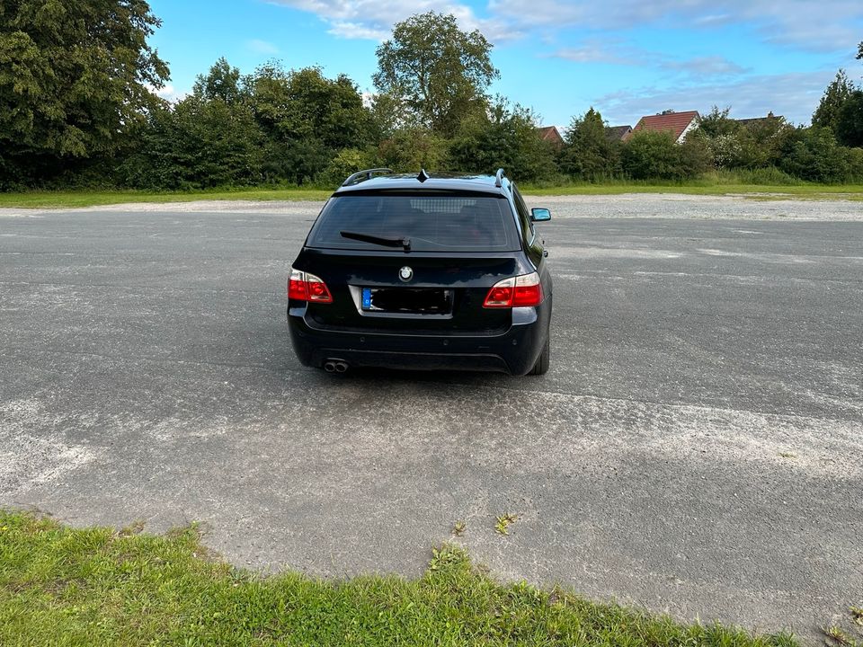 BMW 525d  M Paket Werk aus in Bremen