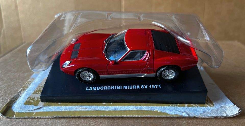 Modell 1:43 Lamborghini Miura SV 1971 Sockel in Herscheid