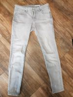 edc Damenjeans, hellgrau, Gr. 27/30 Mecklenburg-Vorpommern - Neubrandenburg Vorschau