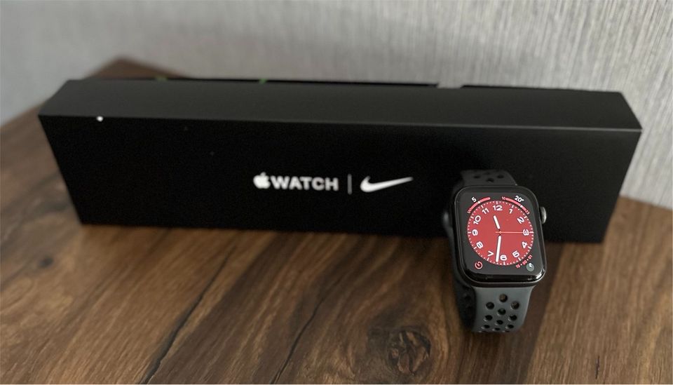 Apple Watch Nike Series 6 44mm in Eisenach