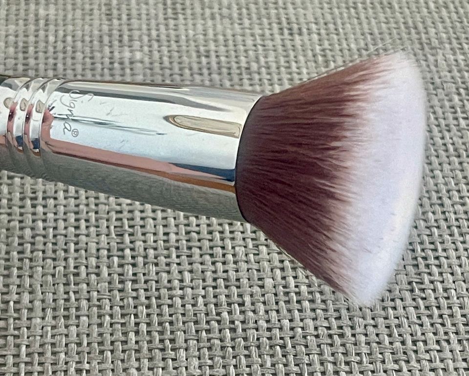 Sigma F80 Flat Kabuki Makeup Brush Pinsel in Gera