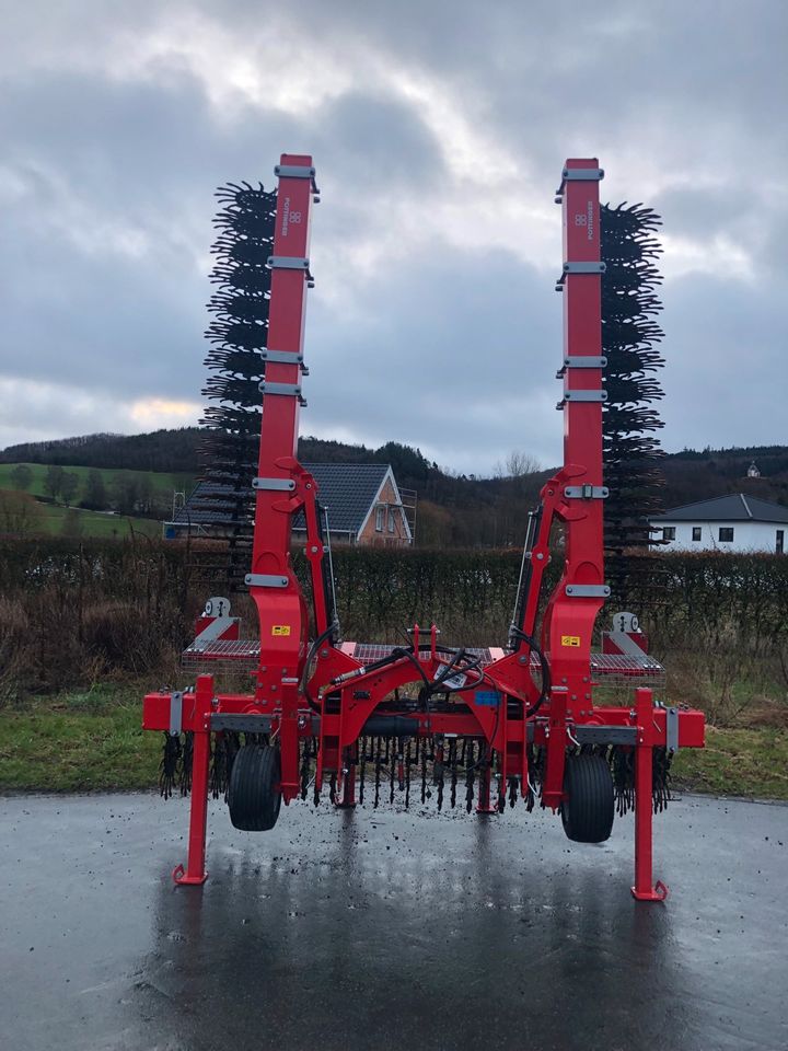 Pöttinger Rollhacke in Sundern (Sauerland)