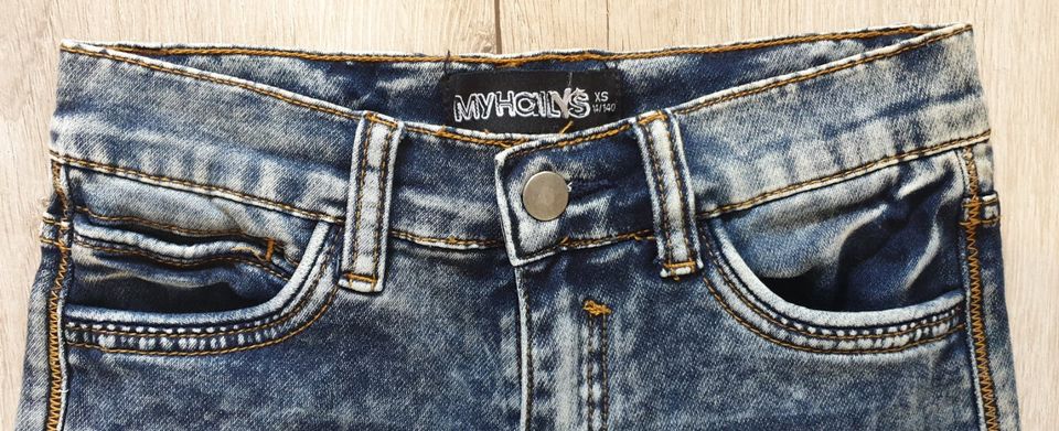 my Hailys - Kurz-Jeans, Gr. XS (134/140), dunkelblaue Waschung in Bargeshagen