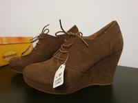 Ankle Boots, 42, neu und mit Etikett Brandenburg - Velten Vorschau